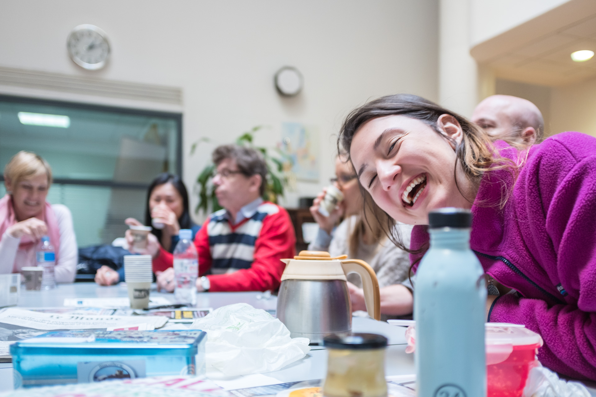 Une atmosphère conviviale pour étudier le français