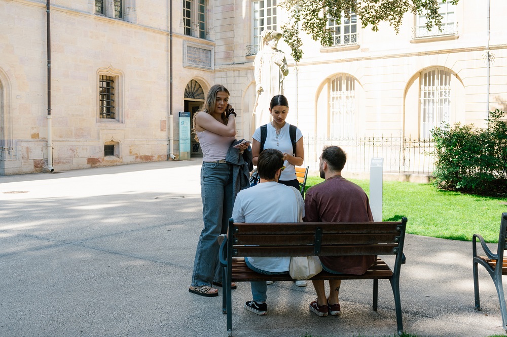 Les étudiants au Musée des Beaux-Arts de Dijon