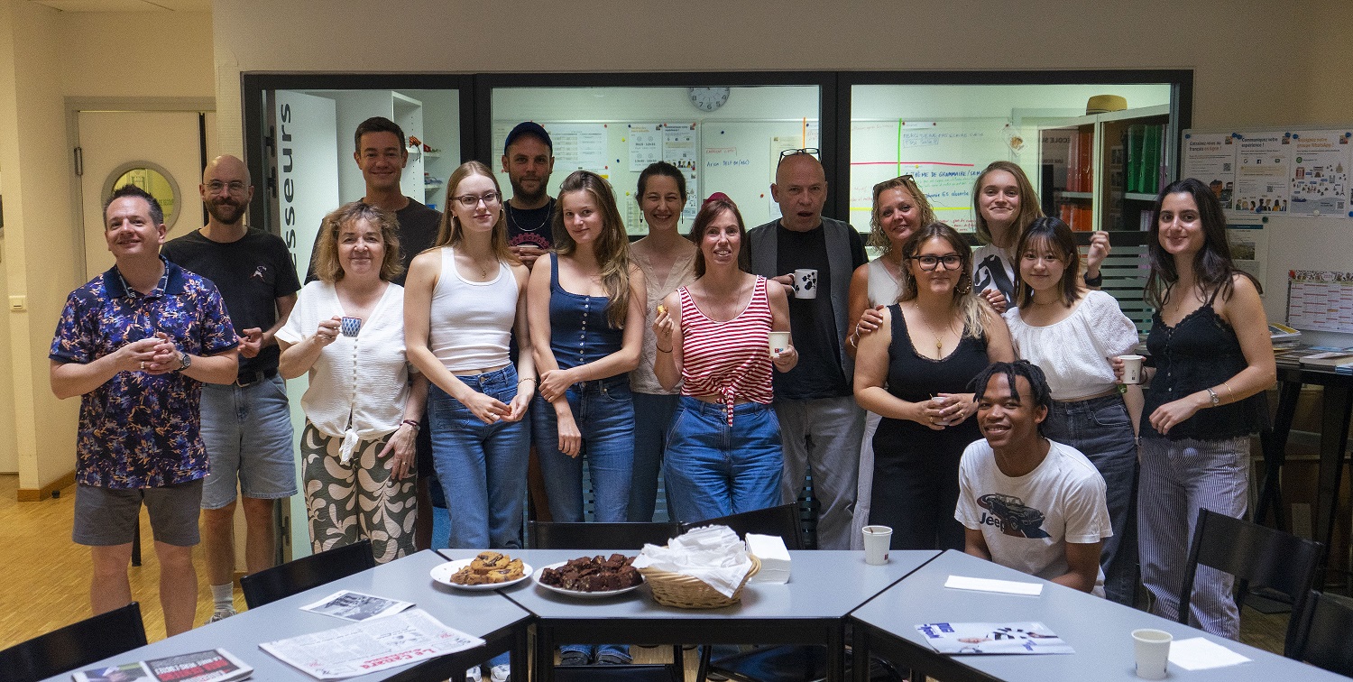Un accueil chaleureux vous attend à l'École Suisse de Paris