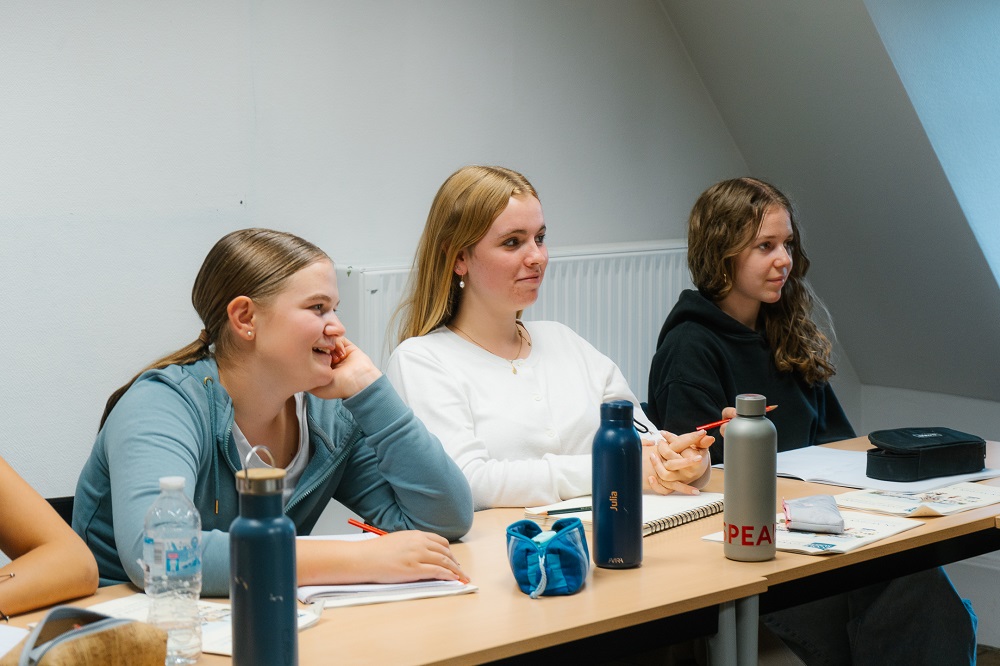 Im Französischunterricht in der École Suisse in Dijon