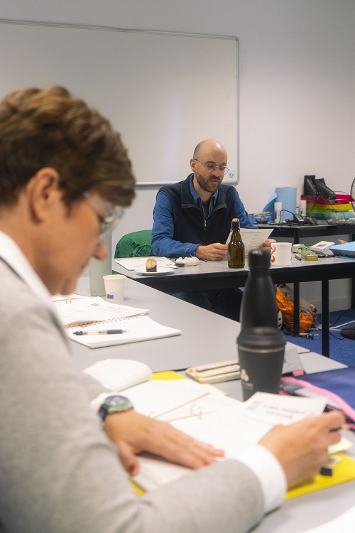 cours de français professionnel à l’École Suisse de Paris