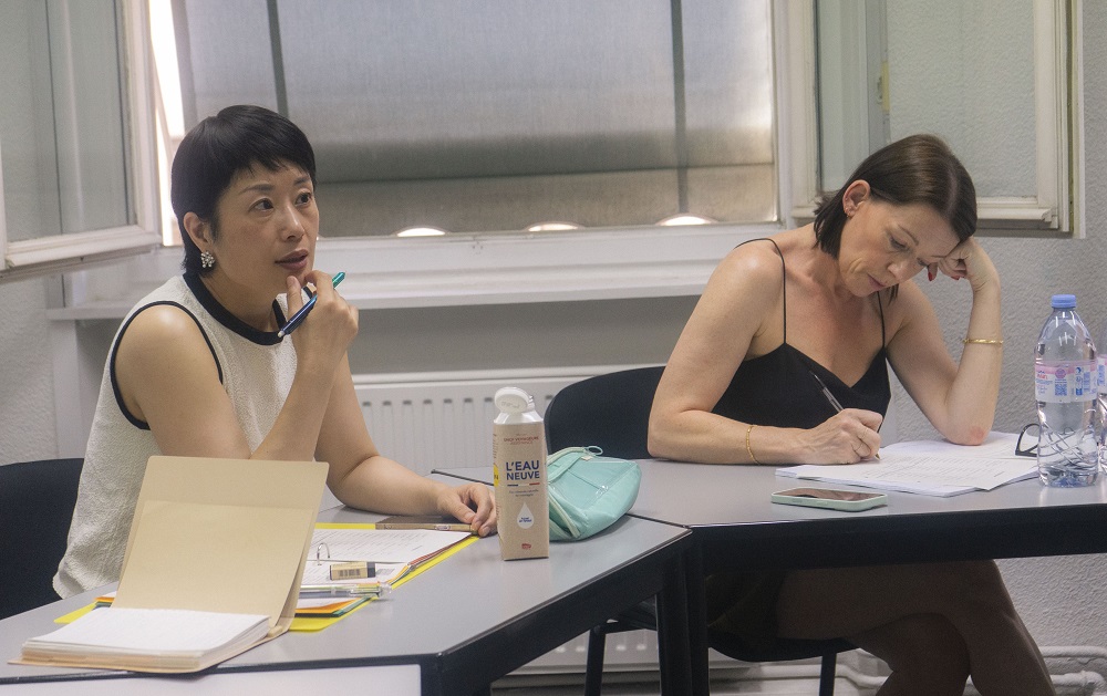 Nos étudiantes en cours de français à Paris